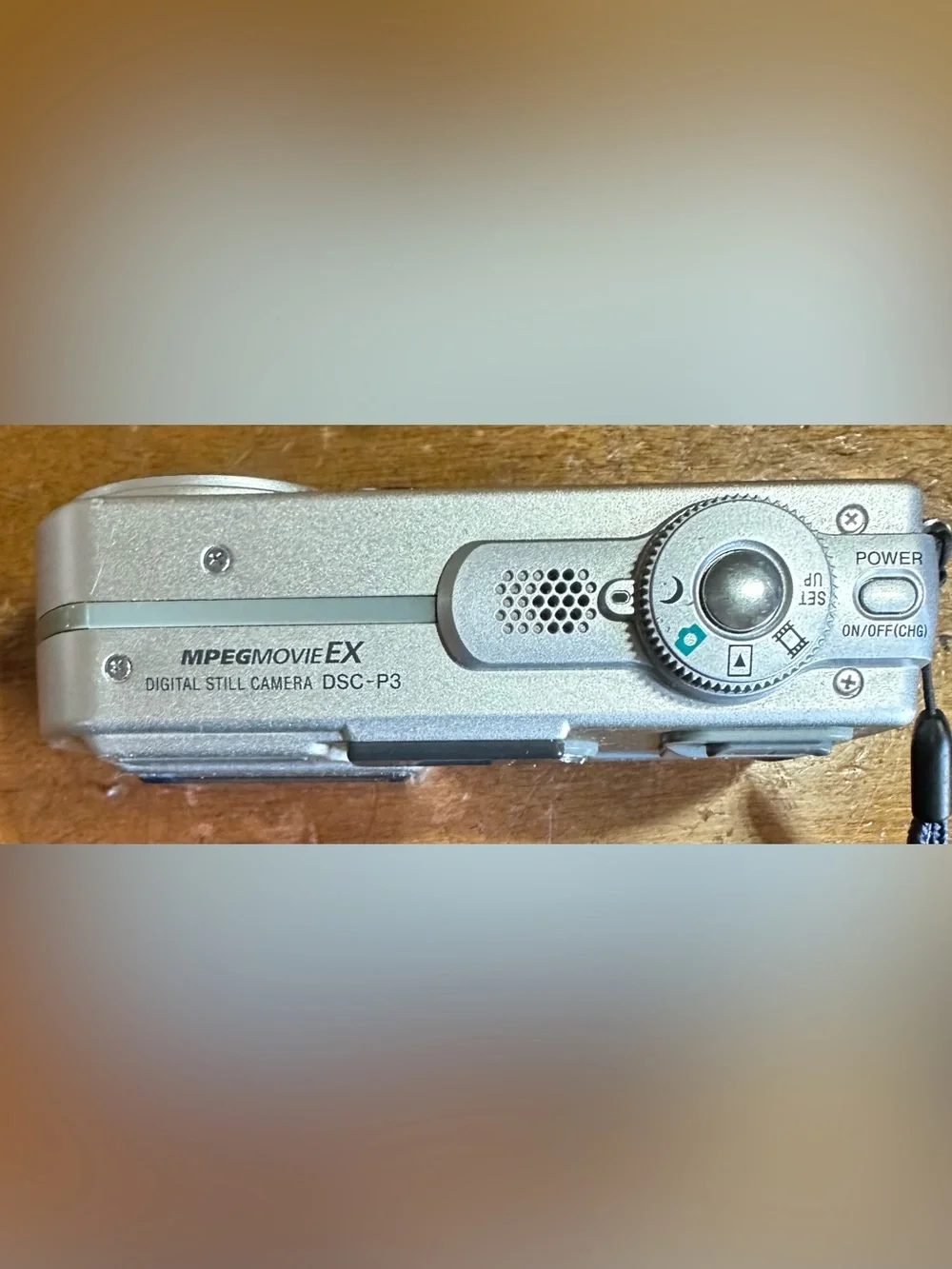 Sony Cyber-shot DSC-P3 MPEGMovieEX 2.8MP 3x Zoom Compact Digital Still Camera